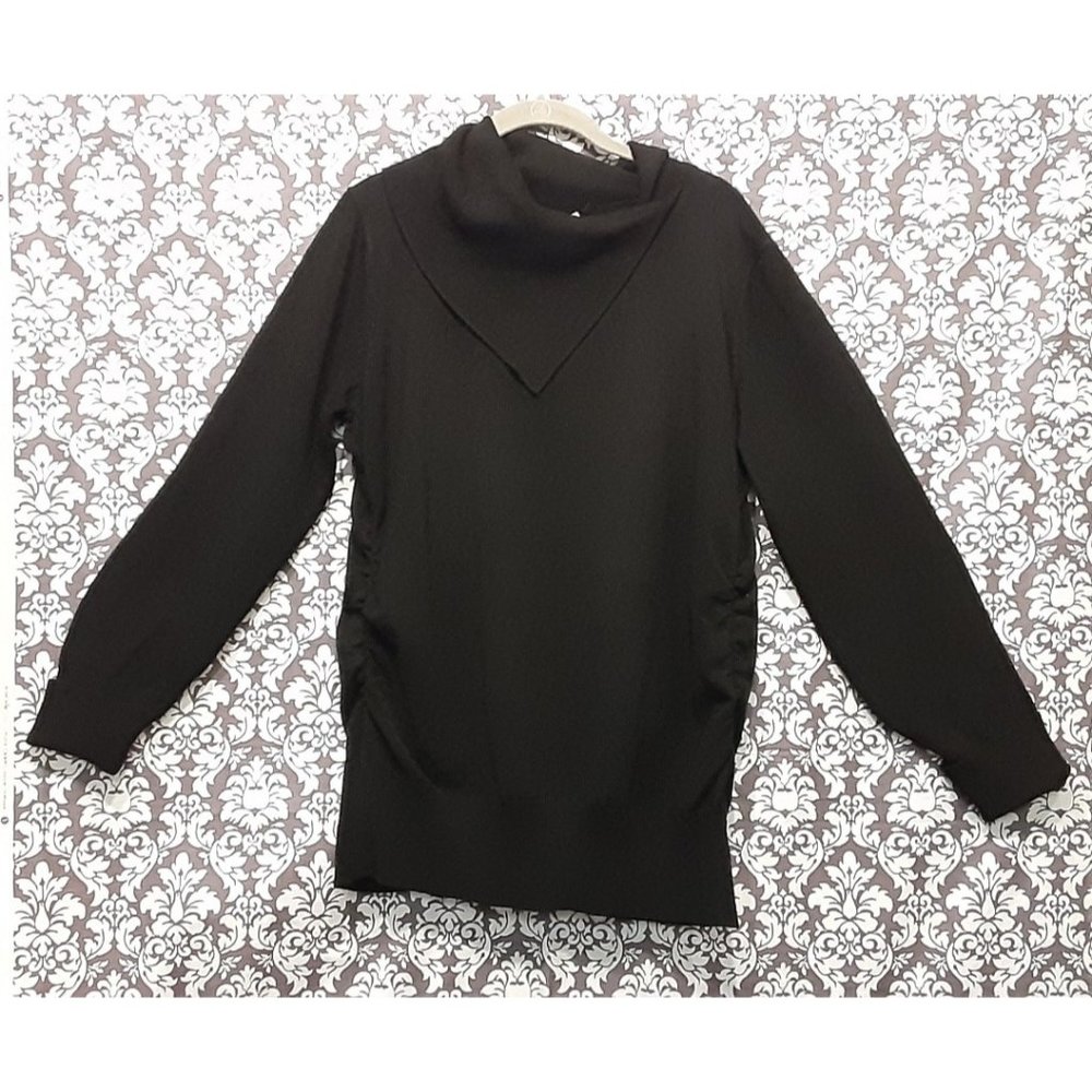 Derek Heart Black Sweater